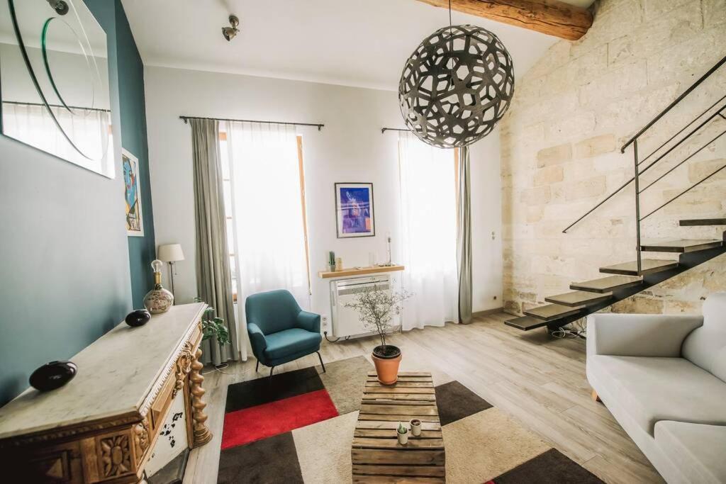 Appartement Duplex climatisé centre ancien 7min à pied du palais 6 couchages à Avignon Extérieur photo