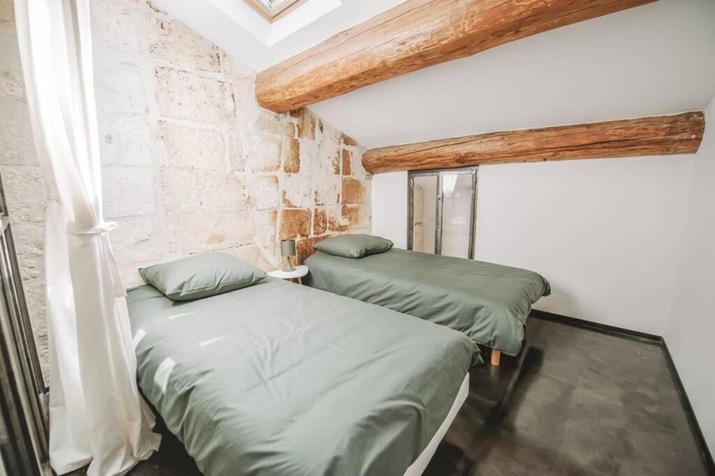 Appartement Duplex climatisé centre ancien 7min à pied du palais 6 couchages à Avignon Extérieur photo